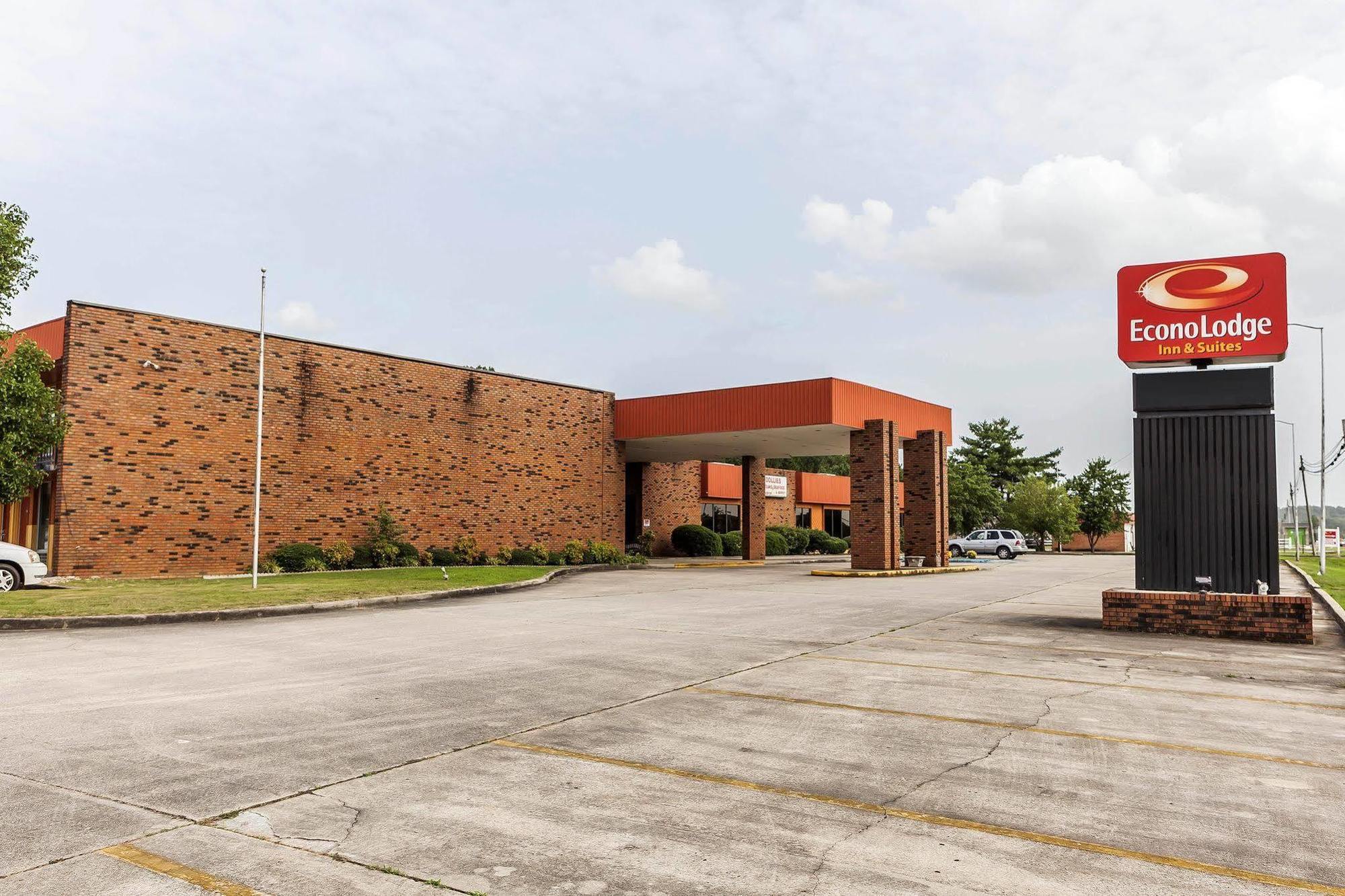 Econo Lodge Inn & Suites Денвер Экстерьер фото